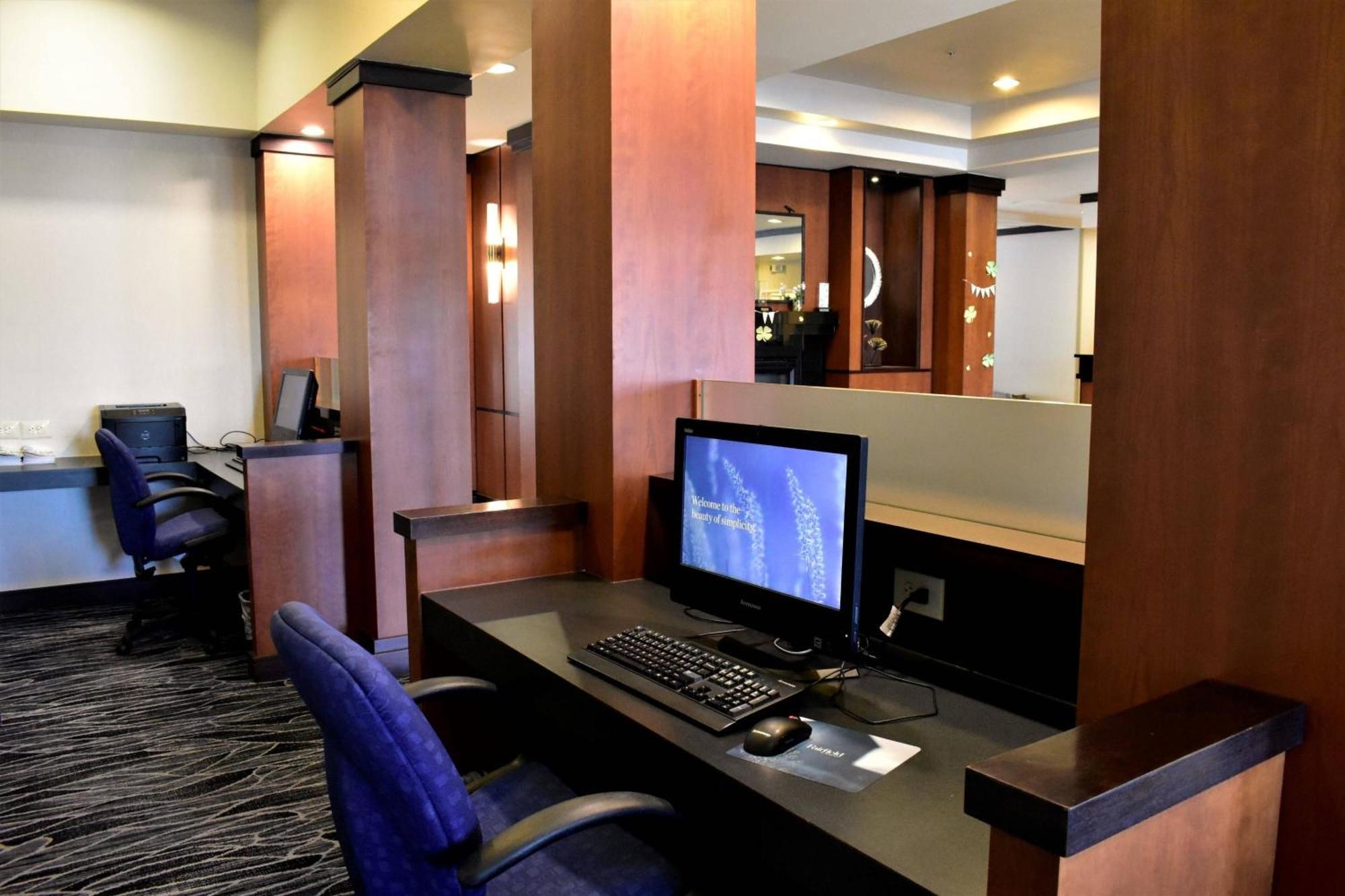 Fairfield Inn And Suites By Marriott Strasburg Shenandoah Valley Экстерьер фото